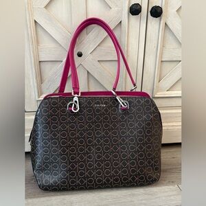 NWOT CALVIN KLEIN HAYDEN SIGNATURE TRIPLE COMPARTMENT CHAIN SATCHEL